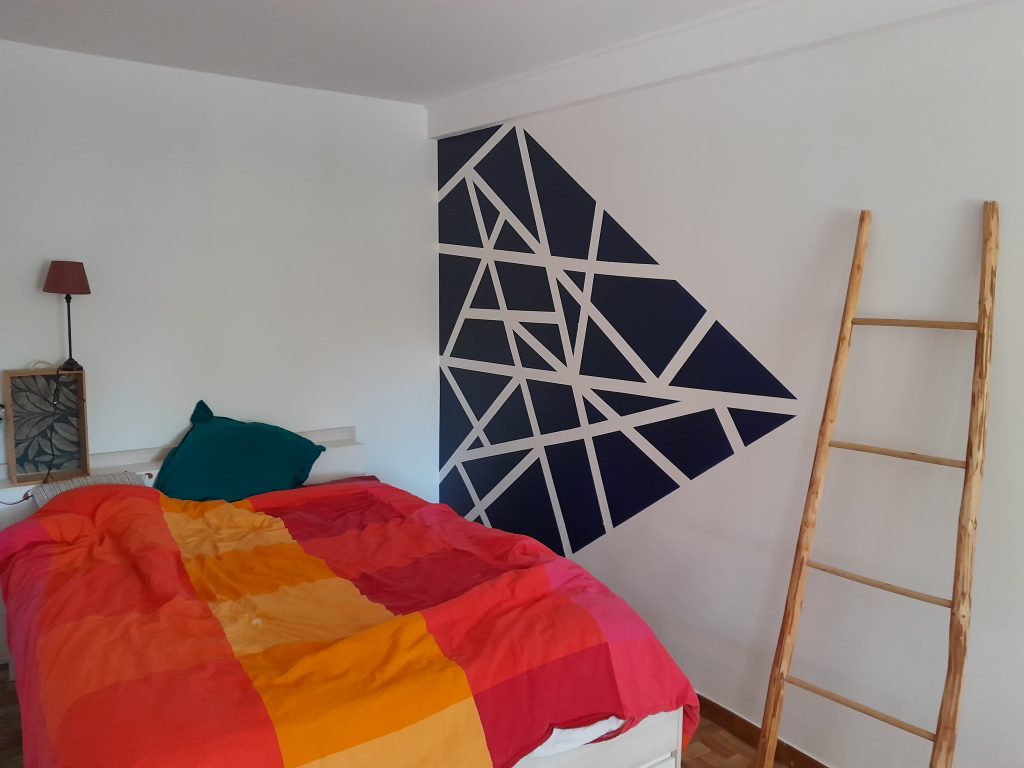 Décoration en peinture d'une chambre d'ami a Macon